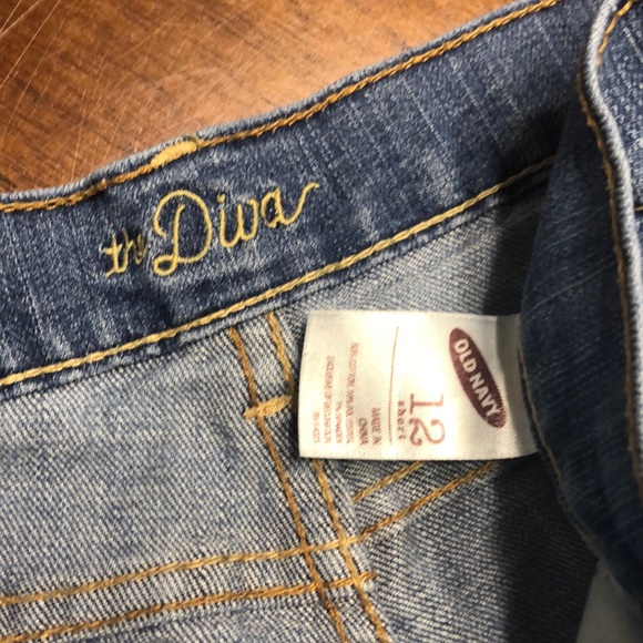 Old Navy The Diva Jeans 12 Short - Picture 2 of 12